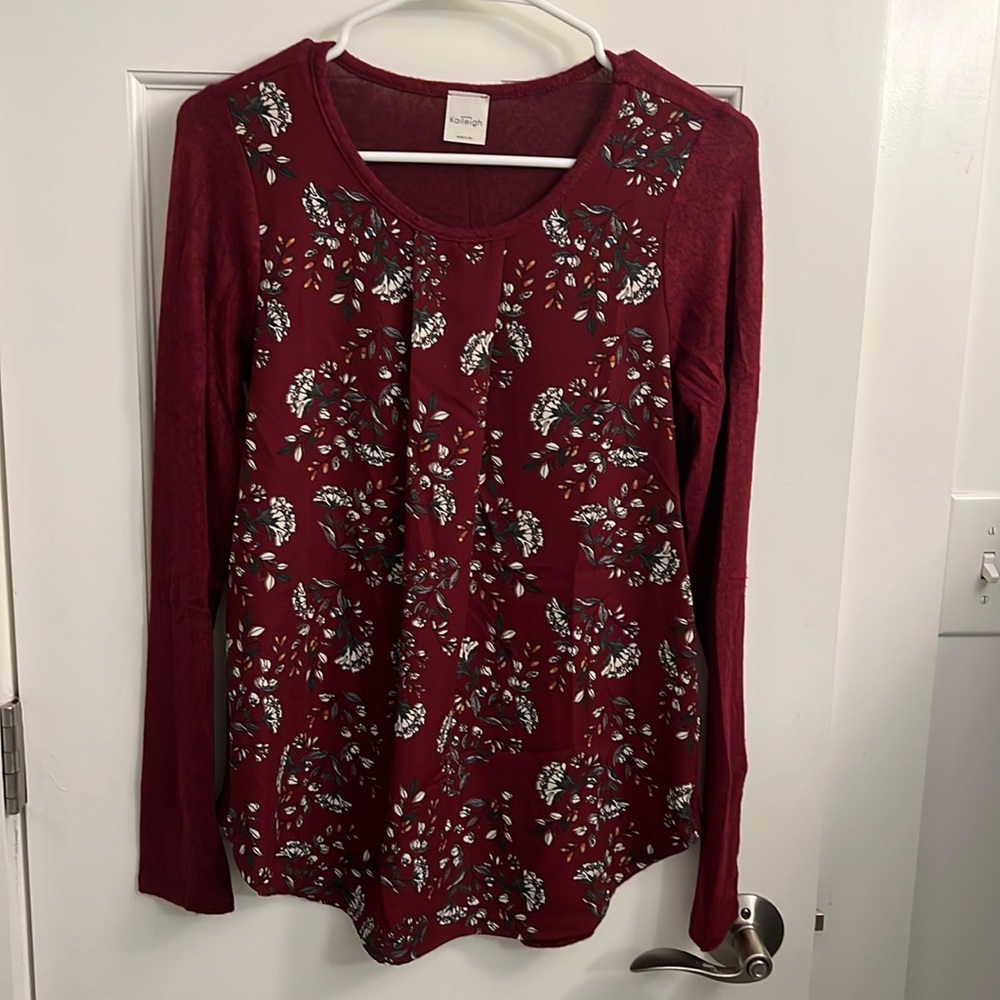 Dark red with floral design top, Kaileigh, XS, like new